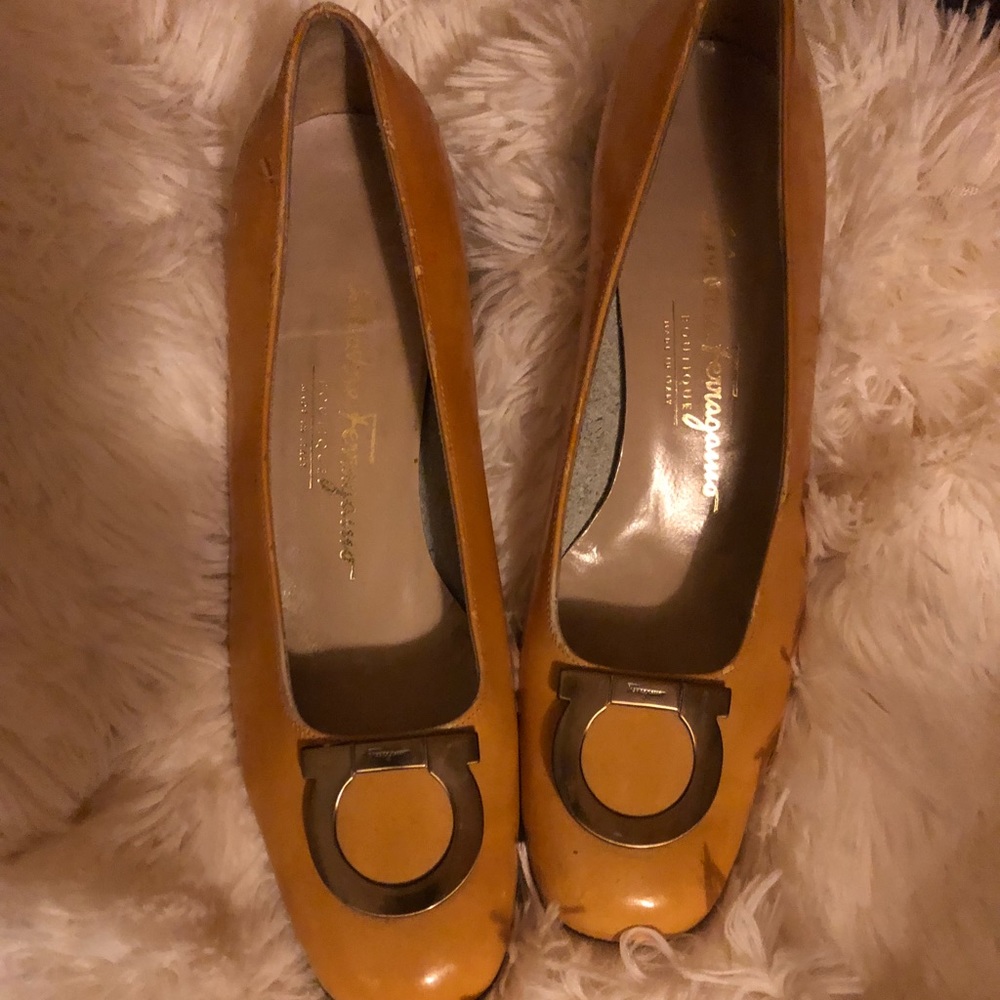 Comfortable low heels